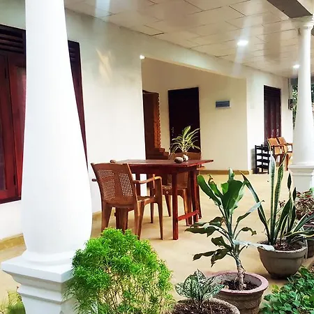 Kassapa Home Stay سيغيرِيا المظهر الخارجي الصورة